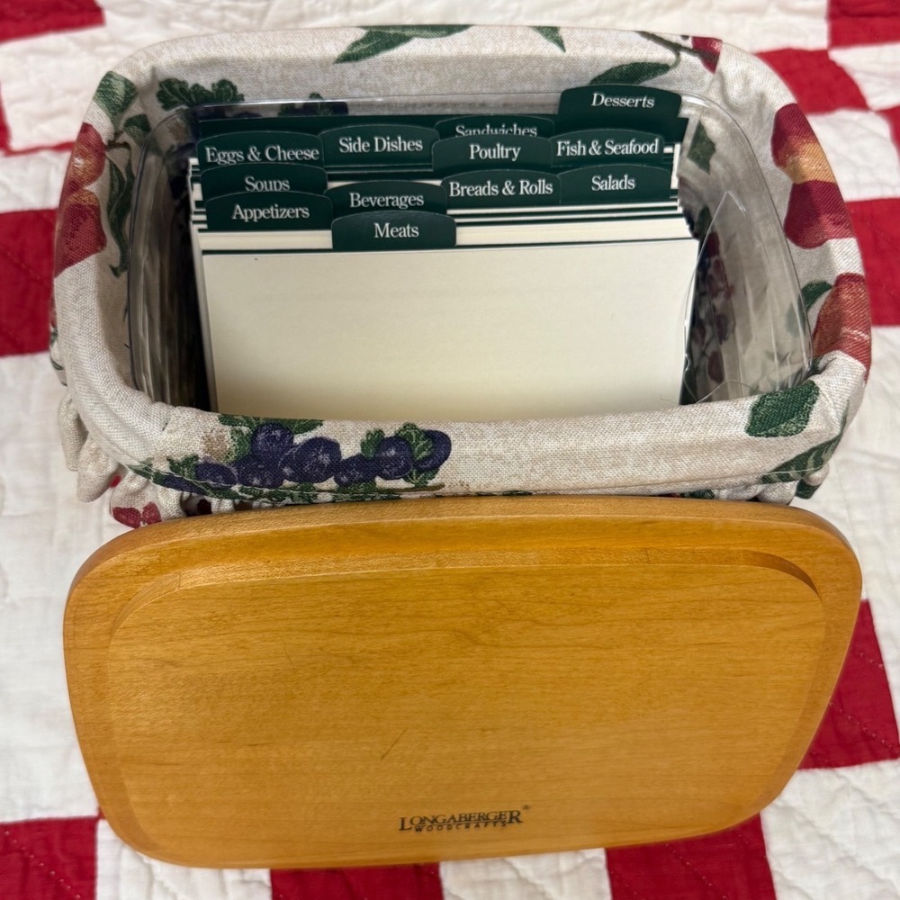 Longaberger 1998 Recipe Basket with Lid Liner Protector and Divider Cards - Picture 2 of 5